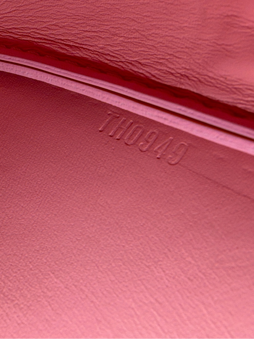 Louis Vuitton Vernis Lexington Pochette Pink Yellow Patent Monogram Shoulder Bag - Picture 10 of 10
